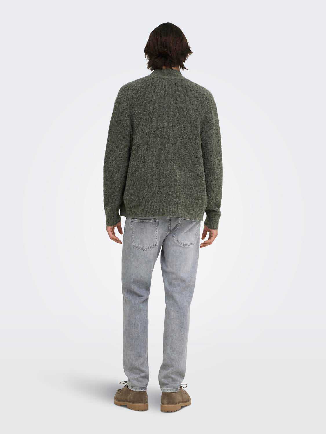 model_shot-back